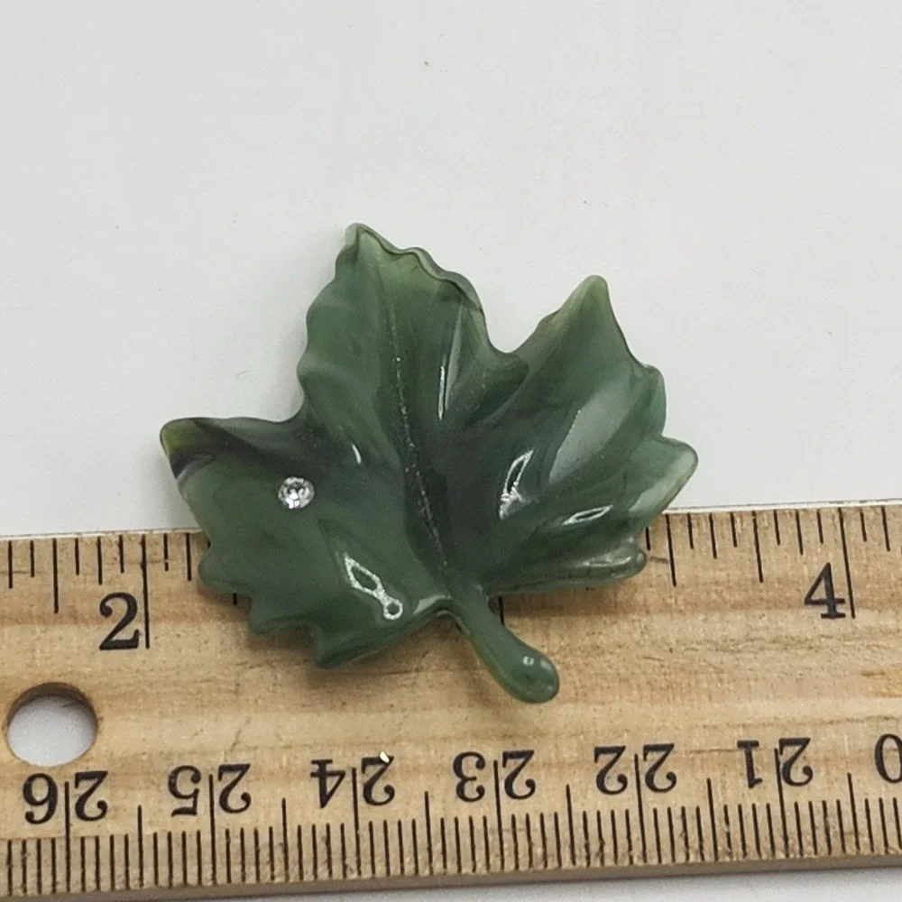 Signed Avon Maple Leaf Brooch Pin Green Dew Touch Lucite Rhinestone 1.5